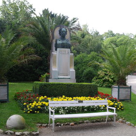 � ��������